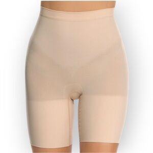 NWOT SPANX Power Short